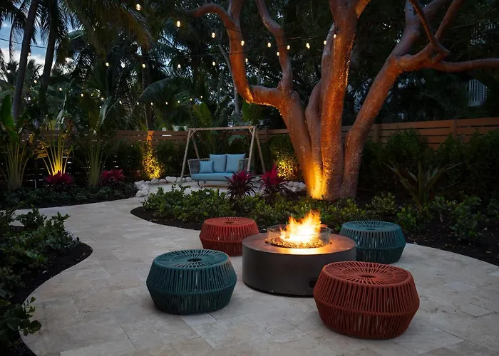 Pets Allowed Hotel La Siesta Resort & Villas